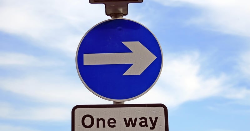 Panneau de signalisation personnalisé proche de Nantes : trouvez le bon pro