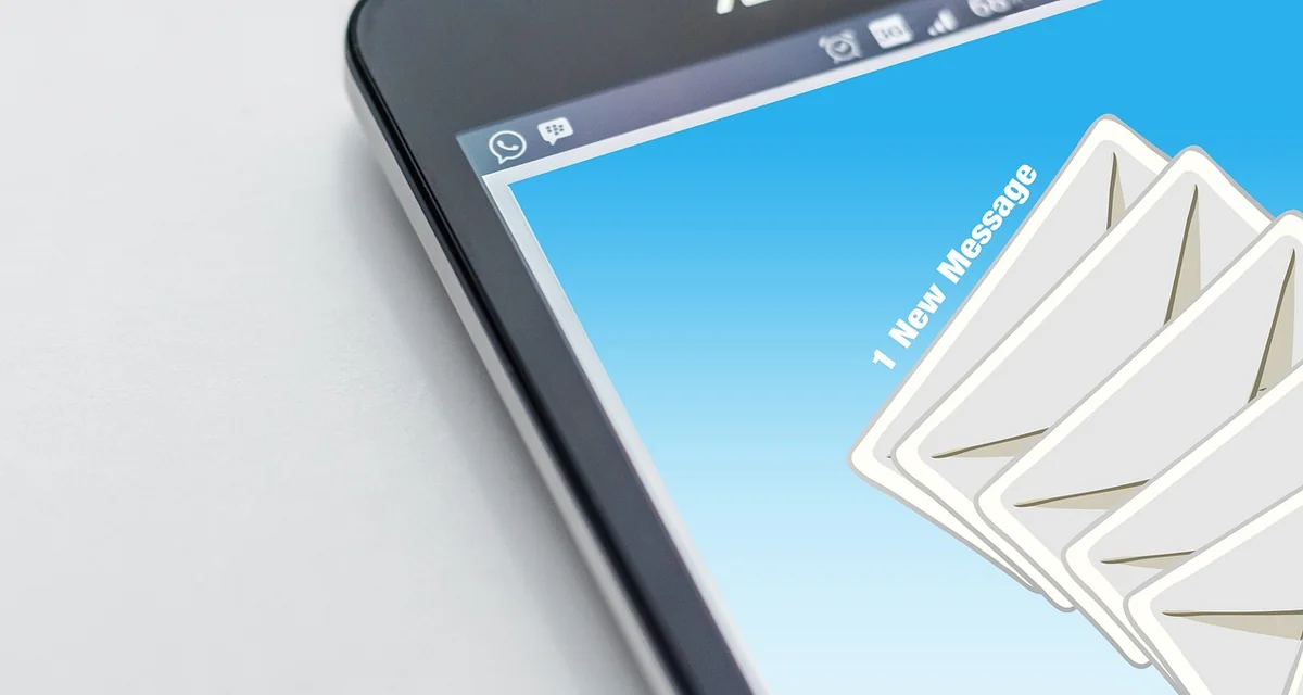 Configurer Akeonet sur votre téléphone ou Outlook : là où ça se joue